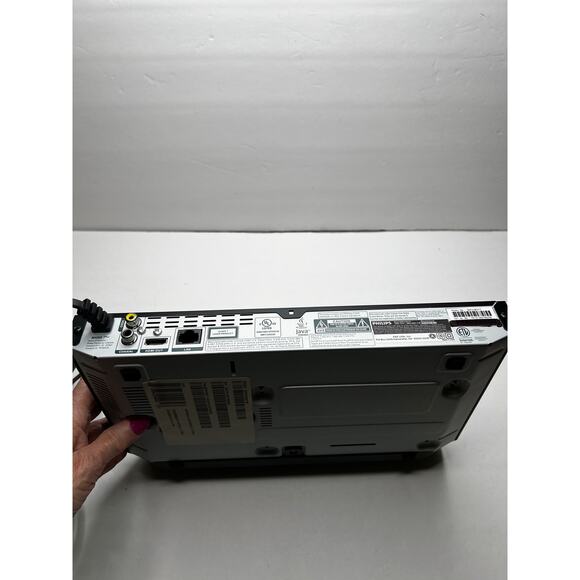 Phillips Blu-ray Disc/ DVD  model BDP2105/F7 player with remote+ - Picture 1 of 4